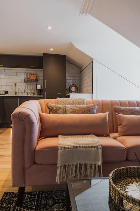 The West End Loft - 5* Retreat - Private Parking! Apartment Glasgow Exterior photo