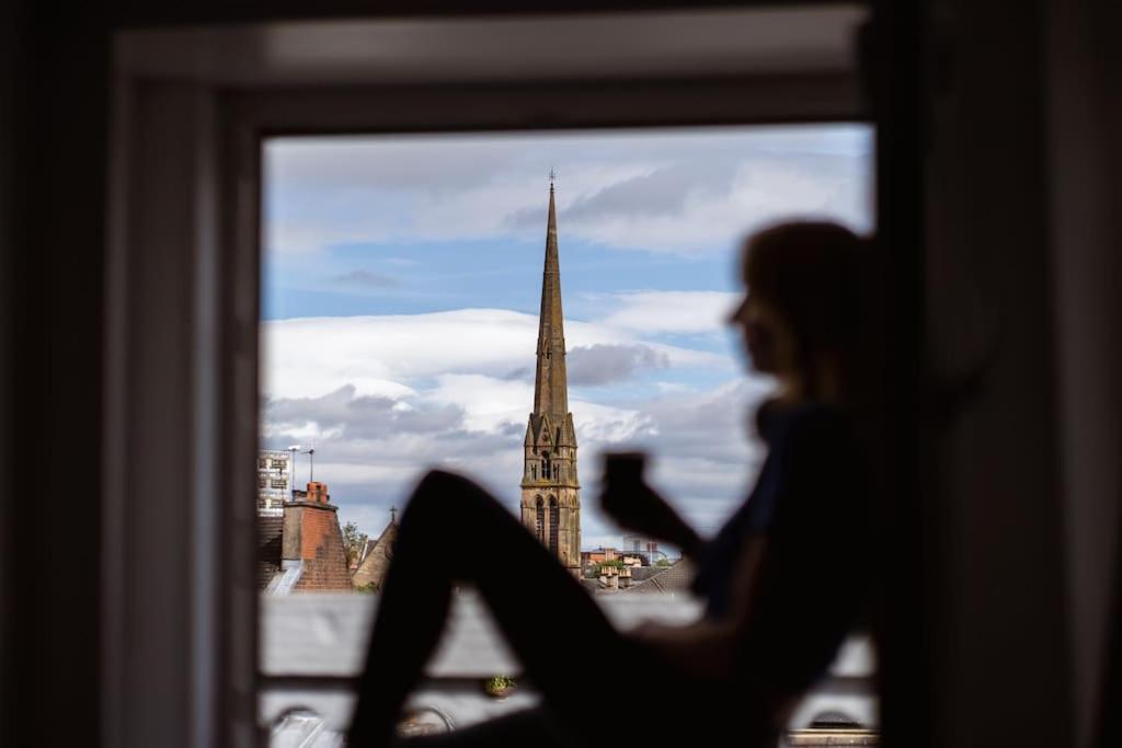 The West End Loft - 5* Retreat - Private Parking! Apartment Glasgow Exterior photo